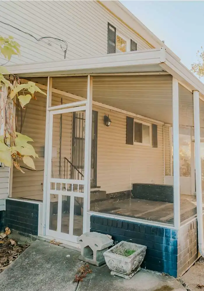 young st backyard .webp