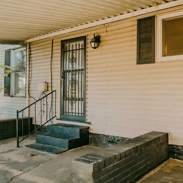 young st backyard.webp